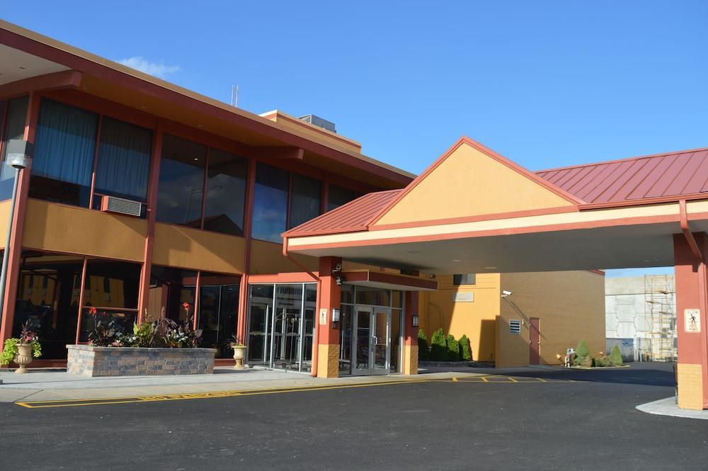 Quality Inn O'Hare Airport Schiller Park Екстериор снимка
