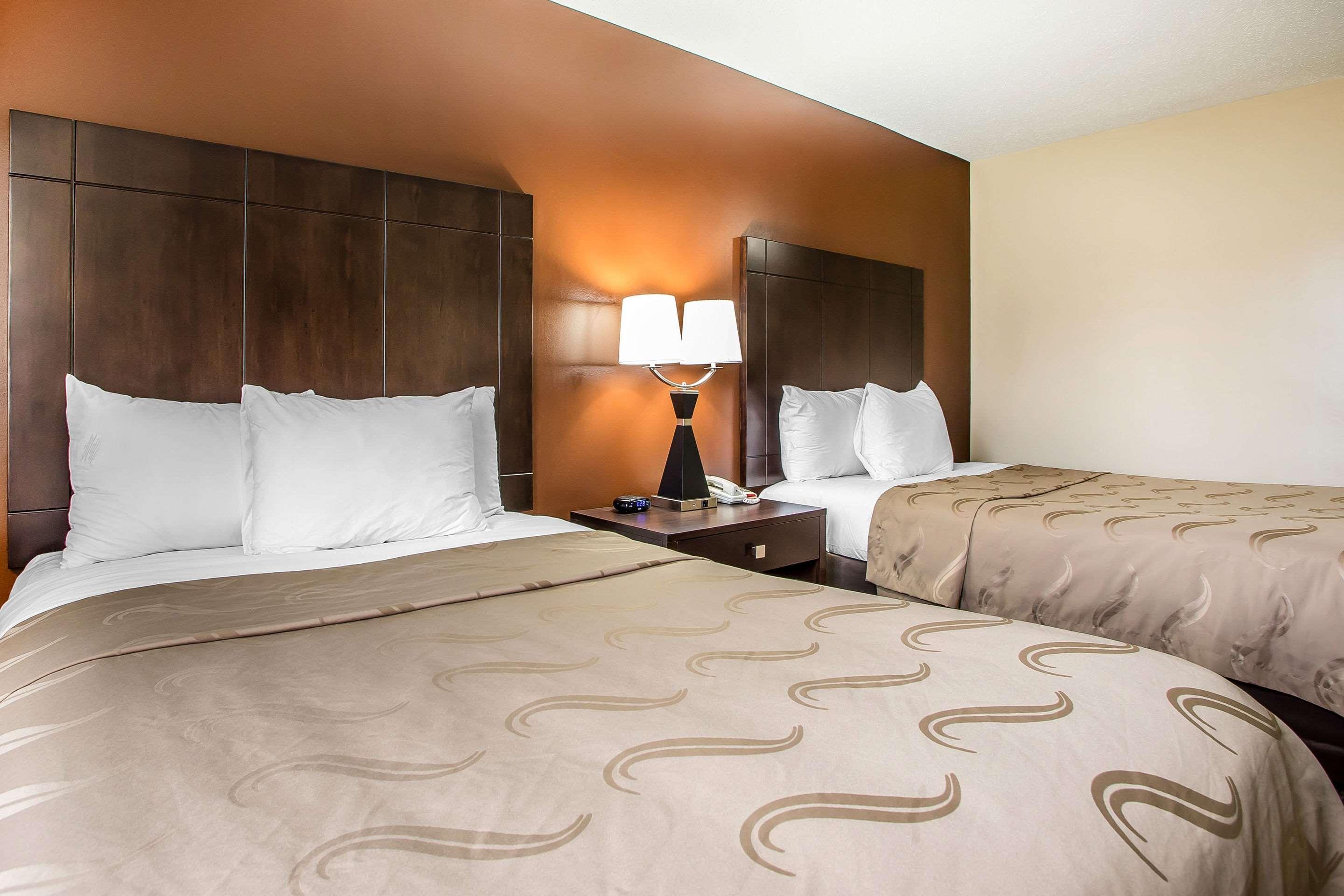 Quality Inn O'Hare Airport Schiller Park Екстериор снимка