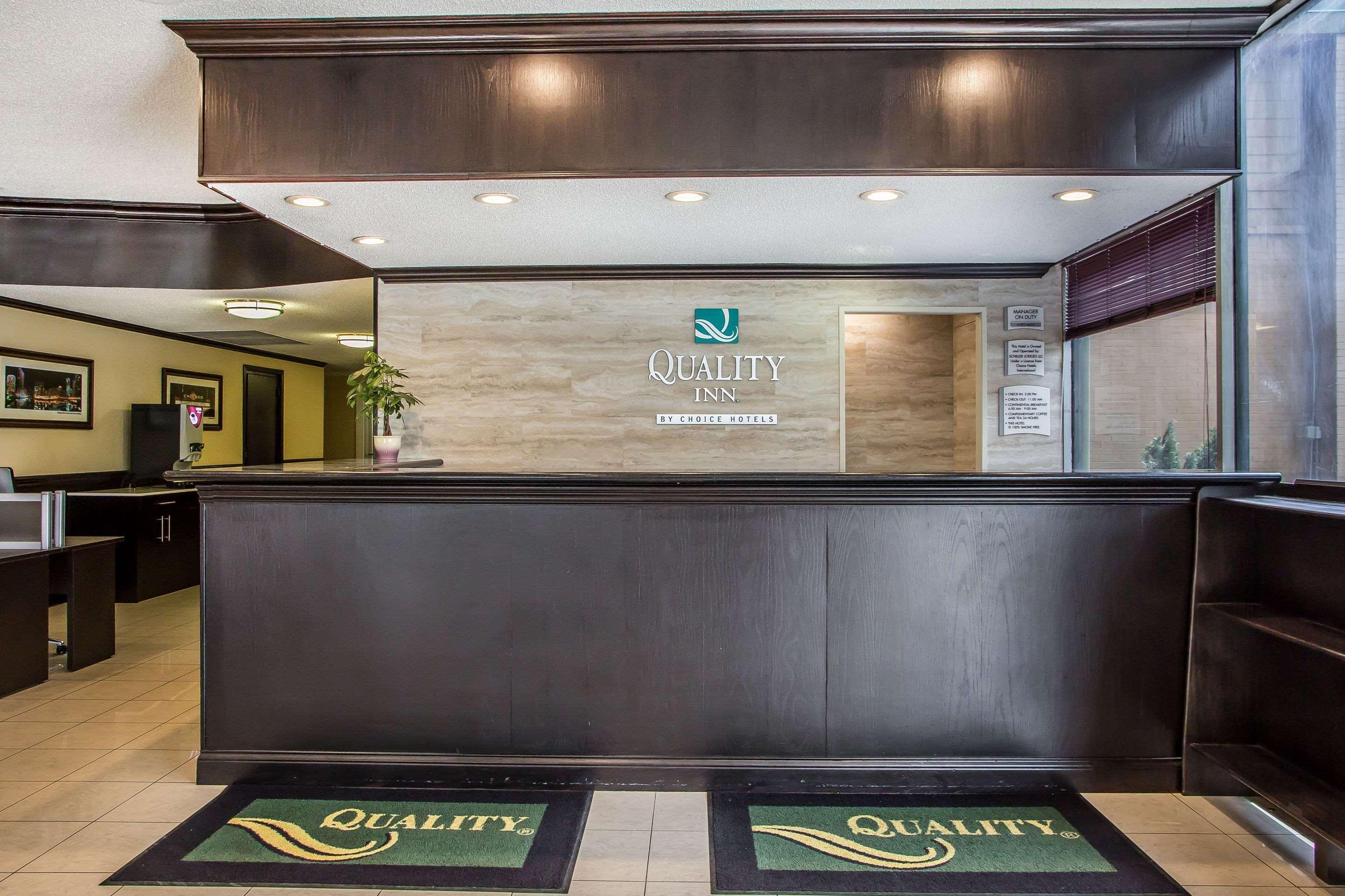 Quality Inn O'Hare Airport Schiller Park Екстериор снимка