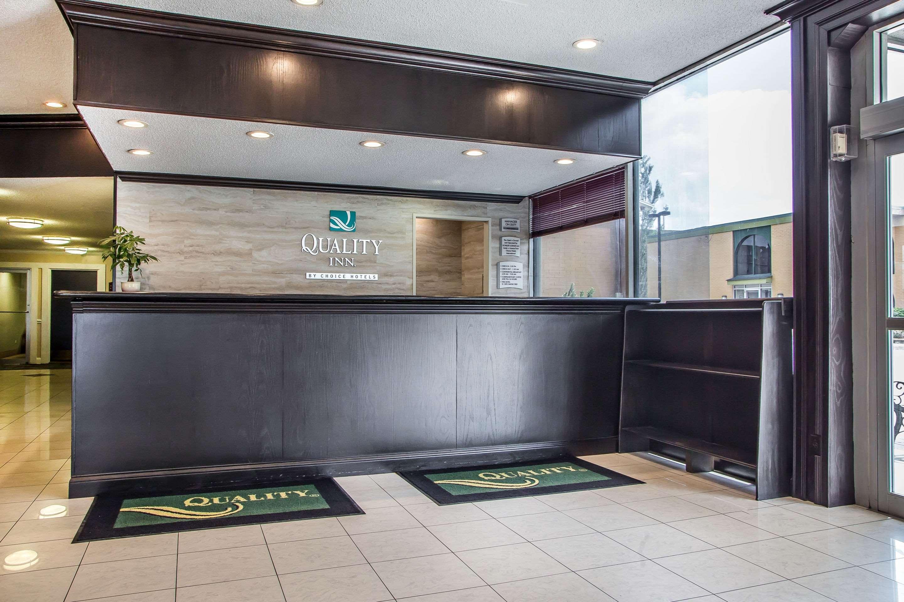 Quality Inn O'Hare Airport Schiller Park Екстериор снимка