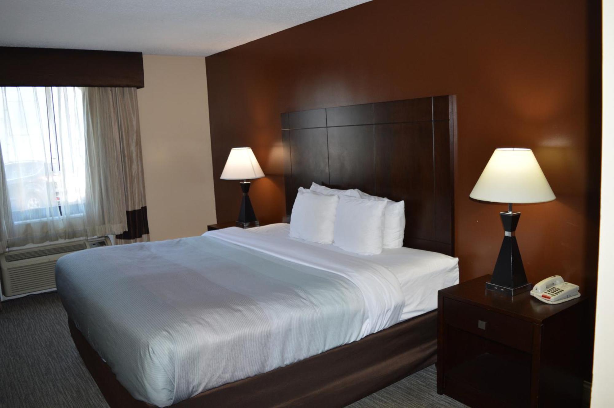 Quality Inn O'Hare Airport Schiller Park Екстериор снимка