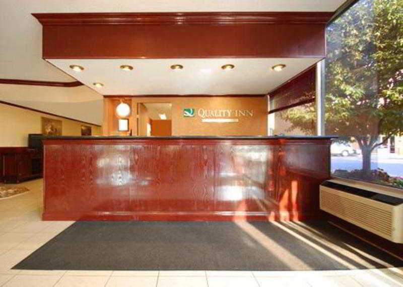 Quality Inn O'Hare Airport Schiller Park Екстериор снимка
